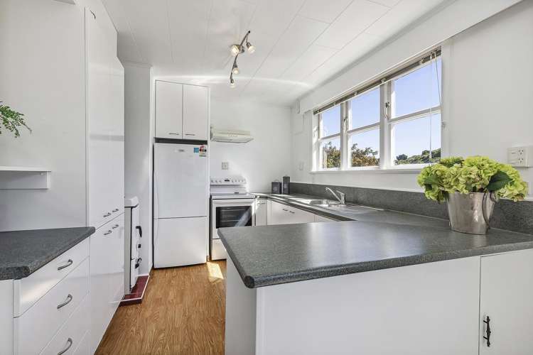 5 Champion Street Porirua East_3