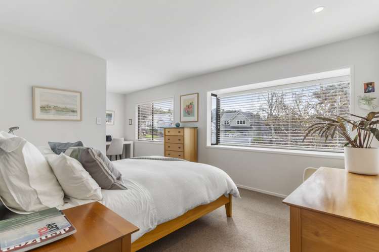 2a Heywood Crescent Epsom_13