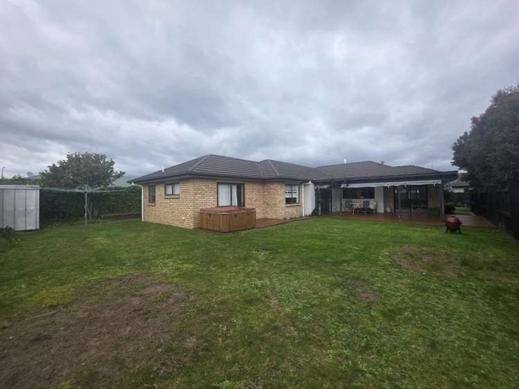 17 Andalusian Place 1131_13