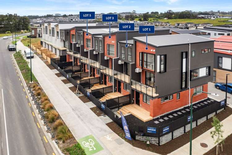 21 Papatahi Lane Flat Bush_21