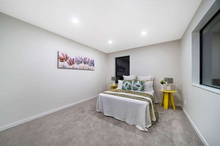 92 Godley Road Green Bay_12