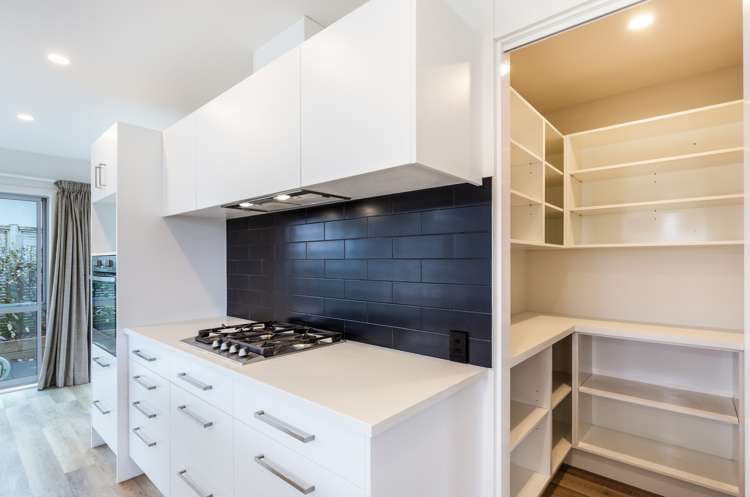 8 The Pheasant Tail Nukuhau_7