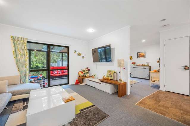 2/9 Ridgewood Crescent 10868_3