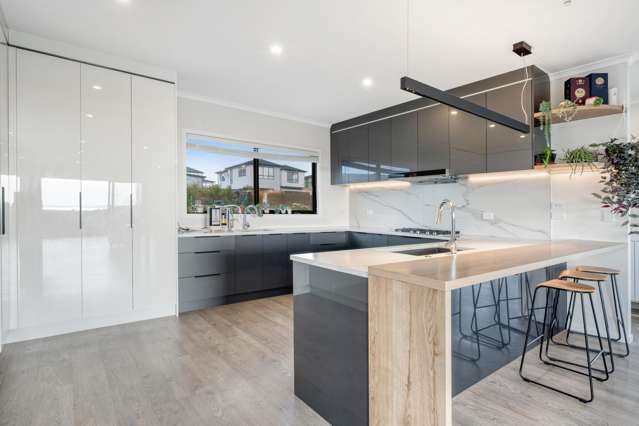 11 Whawhaki Road Beachlands_3