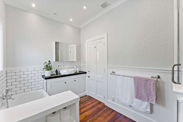 1539 State Highway 16 Helensville_20