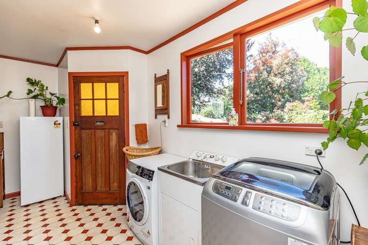 50 Shakespeare Road Bastia Hill_18