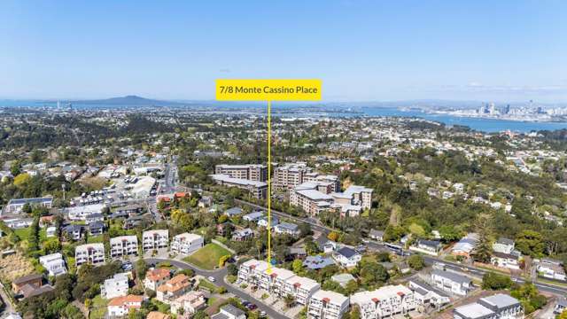 7/8 Monte Cassino Place Birkdale_2