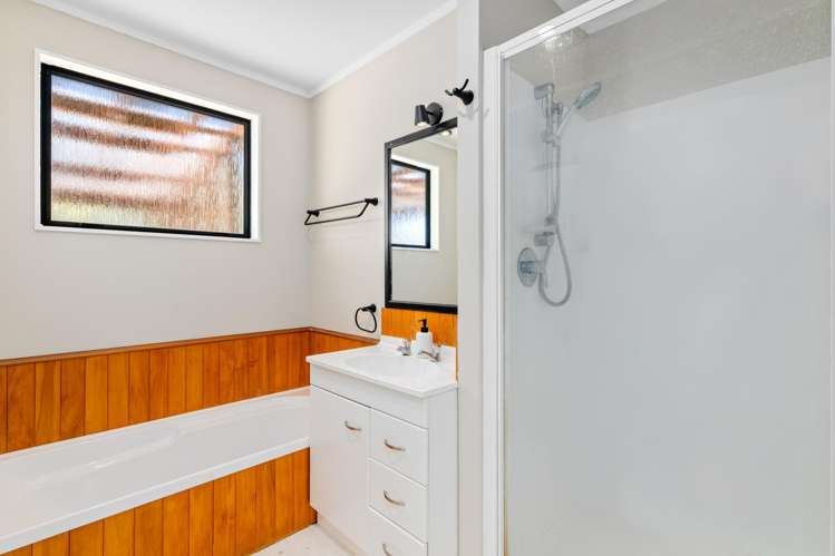 17 Boons Valley Road Waikawa_15