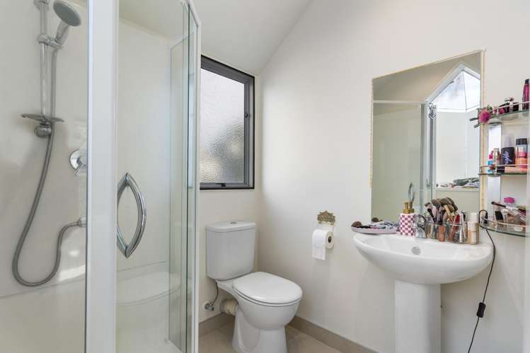 38 & 38A Te Arawa Street Orakei_26