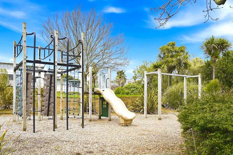 2/31 Byron Avenue Takapuna_27