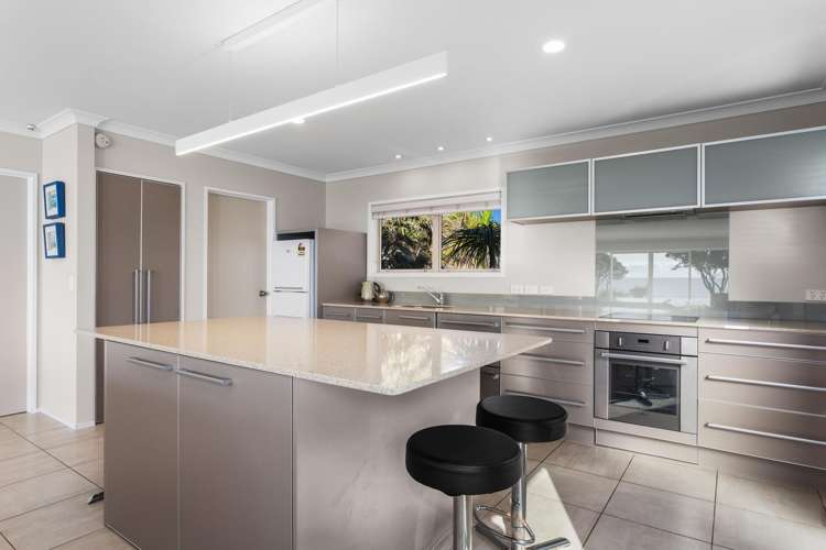 152 Ocean Road Ohope_5