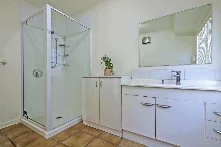 13 Woodlands Drive Havelock North_7