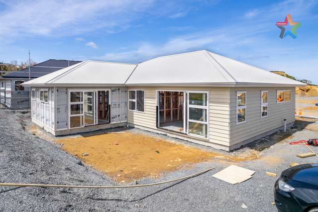 8 Kairaumati Crescen Manapouri Grove Kelson_4