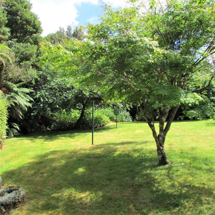 16 Stuart Street Lake Kaniere_12