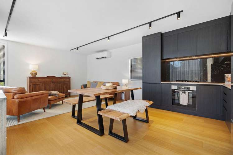 2 Boulder Lane Jacks Point_6