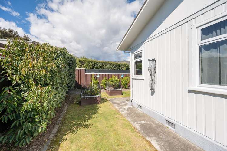 1/25 Kipling Crescent Stoke_13