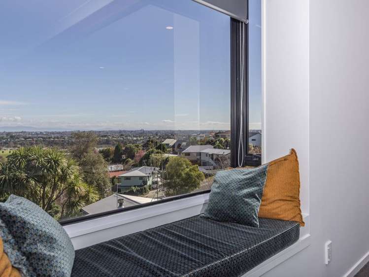 6 Philomel Crest Welcome Bay_18