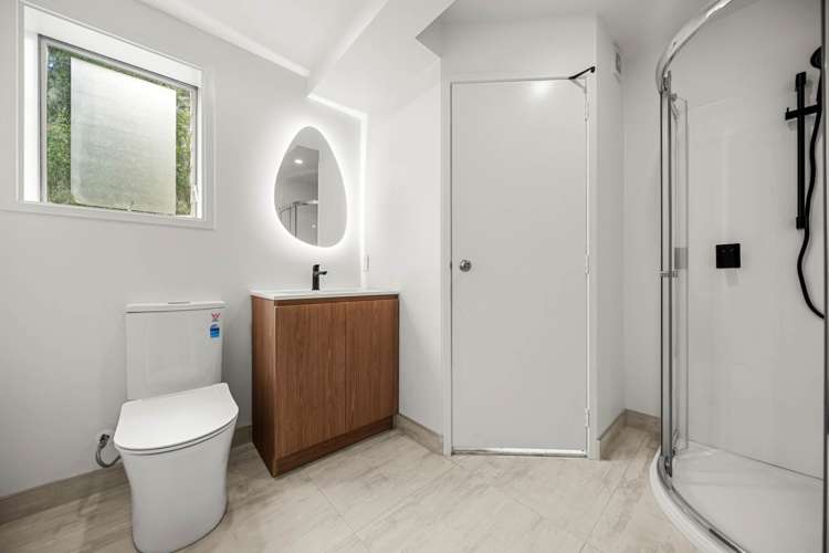 9 Blacks Road Greenhithe_13