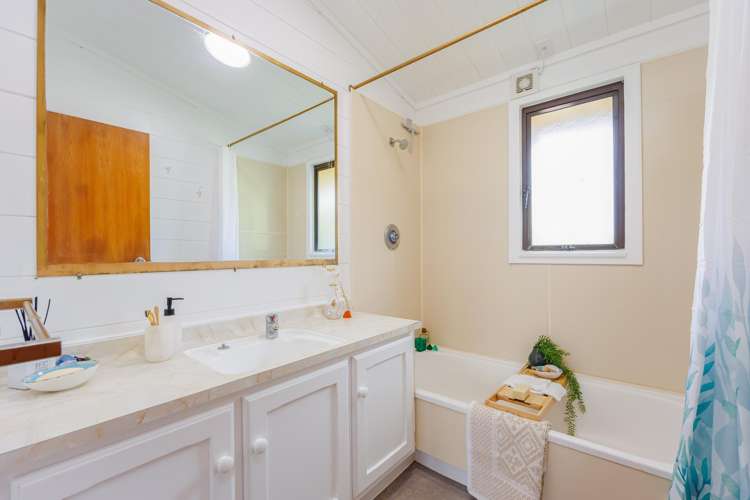 29 Kauri Crescent Snells Beach_18