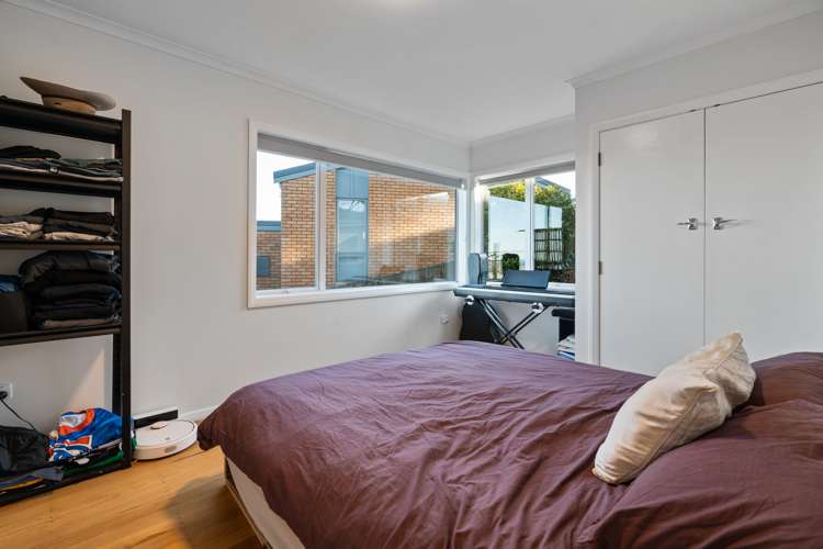 11 Dalrymple Street Pine Hill_18