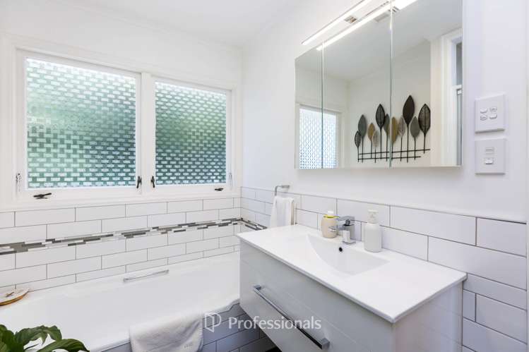 7 Alleyne Court Brown Owl_15