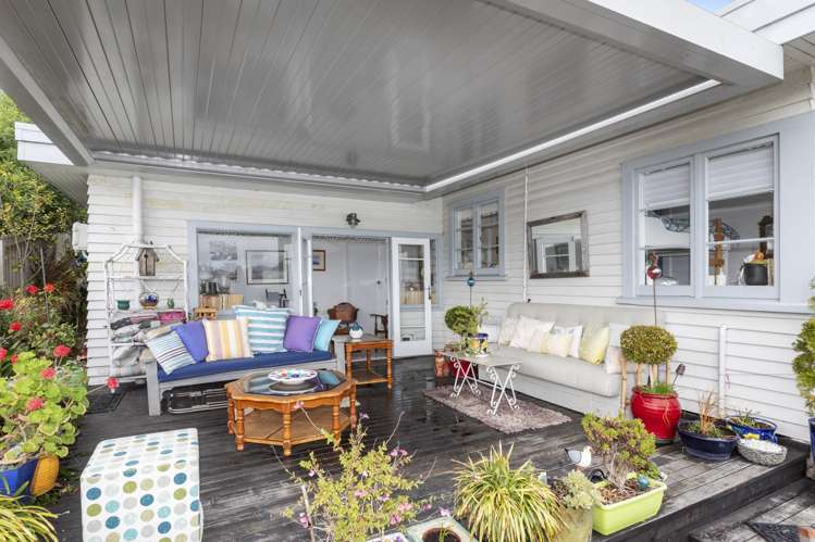 466 Marine Drive Charteris Bay_12