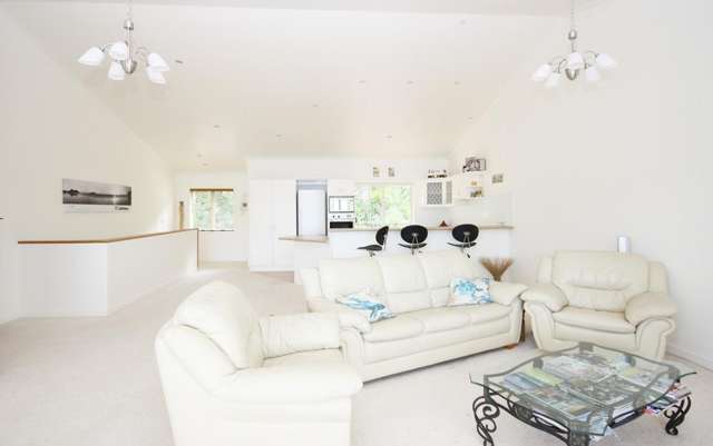 2c The Esplanade Tairua_2