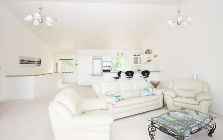 2c The Esplanade Tairua_2