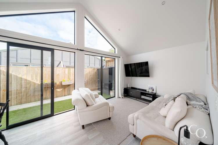 12 Manchester Way Judea_9