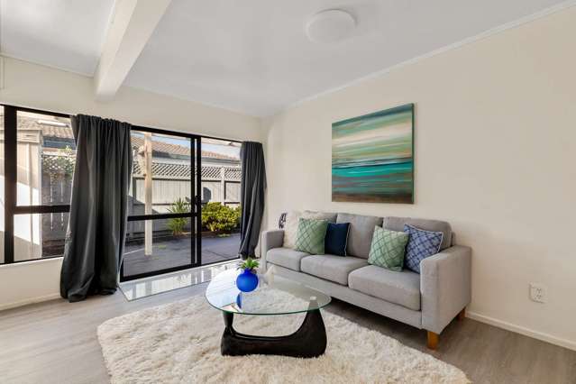 2/11 Overton Road Papatoetoe_3