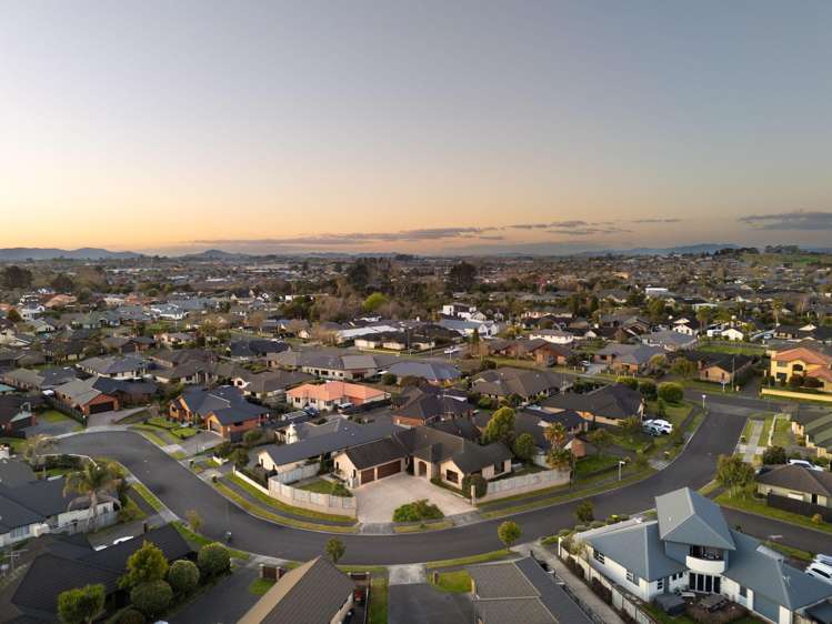 6 Merlin Close Huntington_36