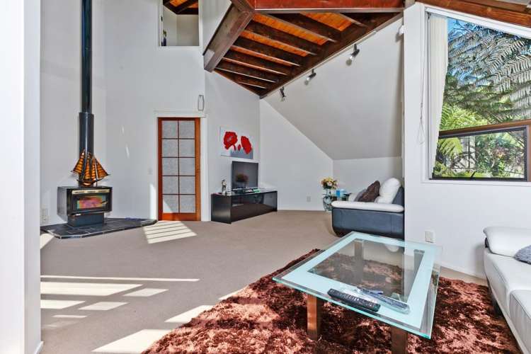 645 Beach Road Rothesay Bay_14