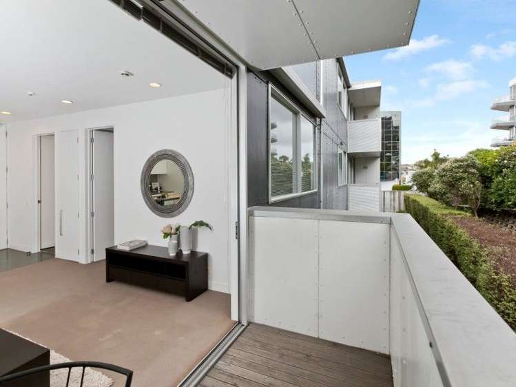 305/22 Fisher-Point Drive Auckland Central_0