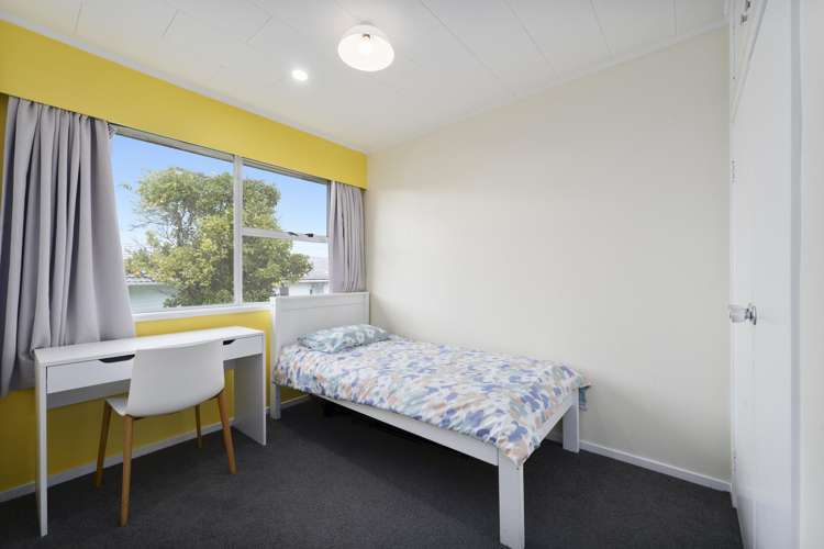 2/27 Spence Road Henderson_5