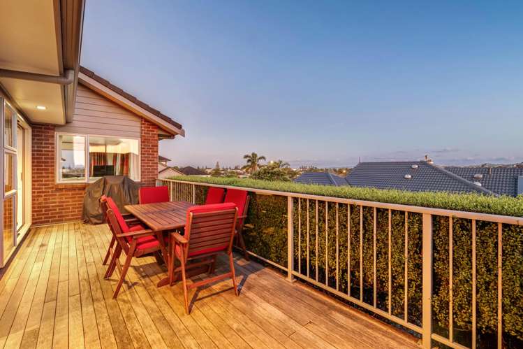 63 Chesterfield Way Orewa_8