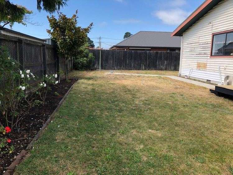 335 Breezes Road Aranui_29