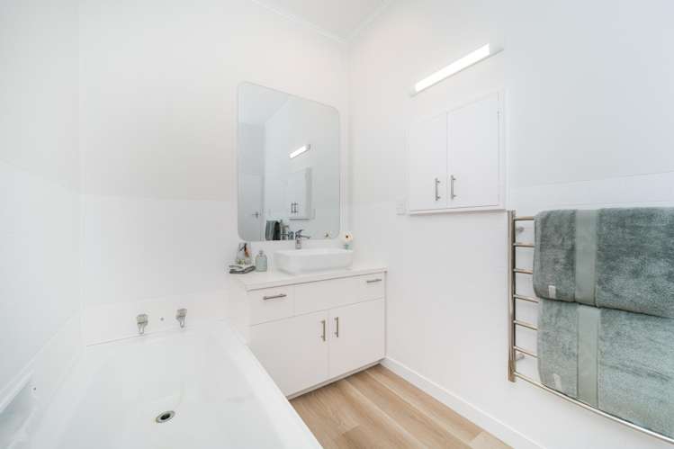 183 Manchester Street Feilding_12