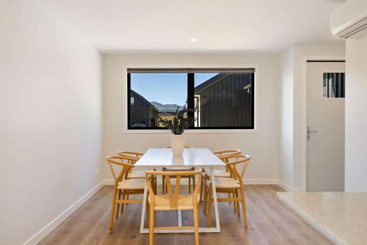 6 Shallow Close Jacks Point_3