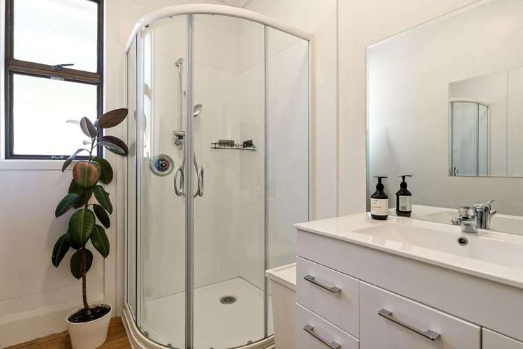 106 Volga Street Island Bay_11