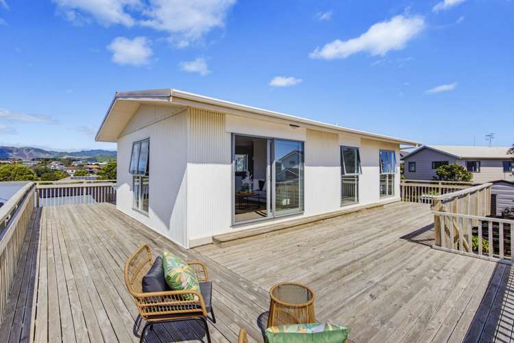 195 Tutere Street Waikanae Beach_14