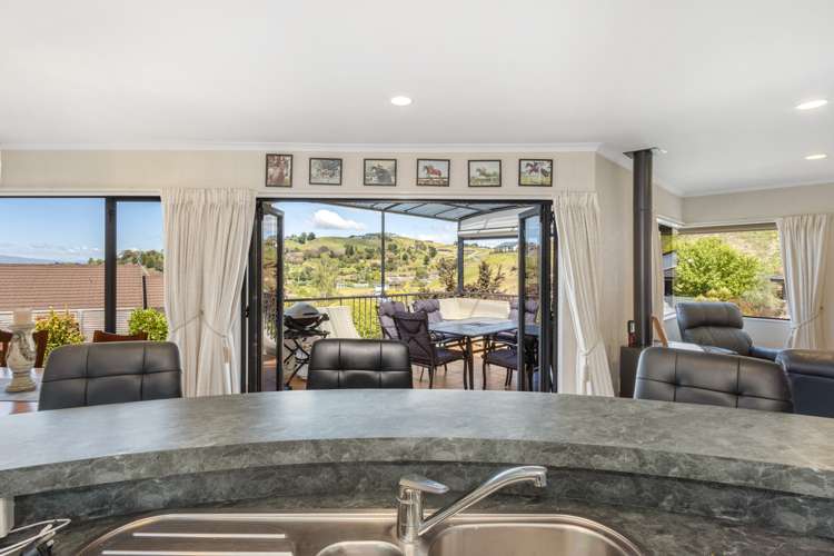 11a Cumberland Rise Taradale_6