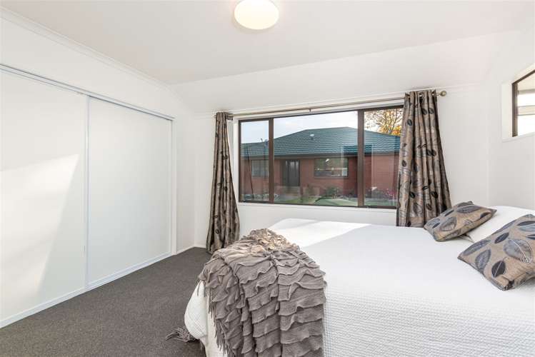 36 Villa Grove Ilam_12