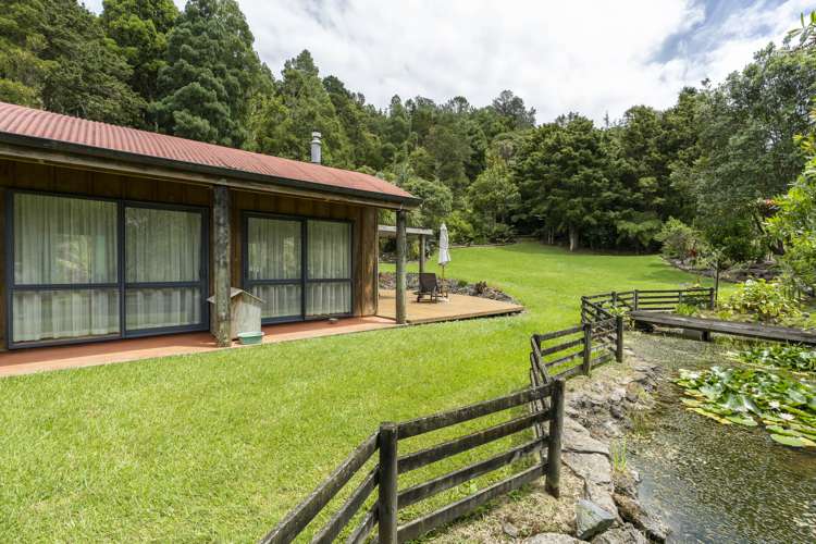 85 Abbey Caves Road Abbey Caves_22