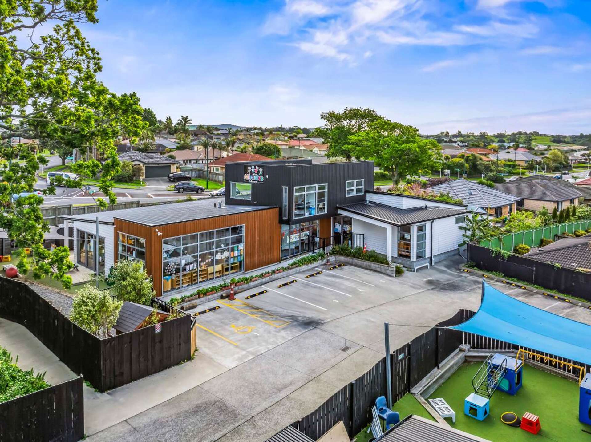 125 & 127  Sturges Road Henderson_0