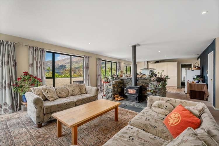 44 Ferry Hill Drive Lower Shotover_2