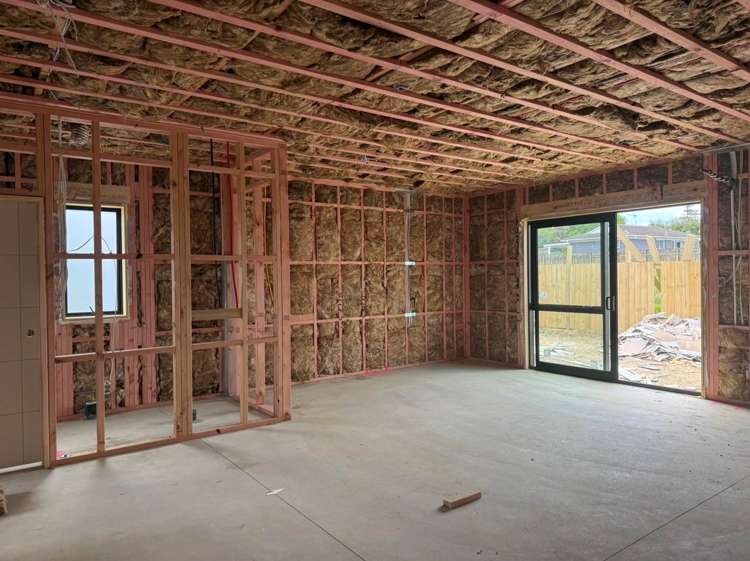 42 Furlough Road Papakura_16