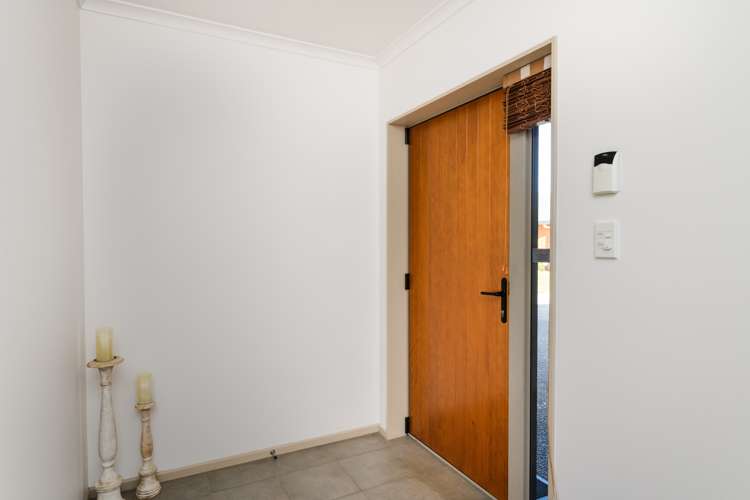 6 Elly Court Feilding_12