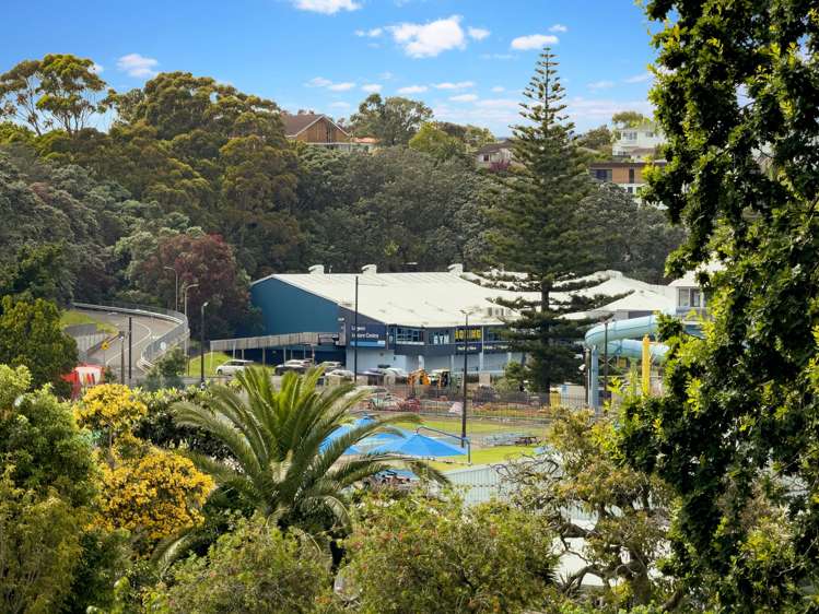 2/19 Lagoon Drive Panmure_2