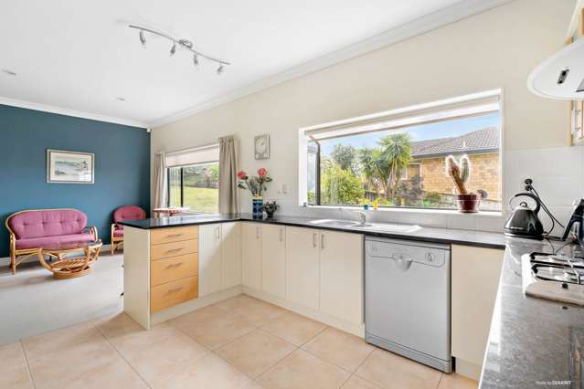 53 Grovenor Drive Orewa_4