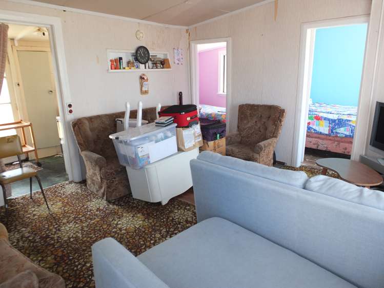 7 Ocean Beach Street Foxton Beach_7